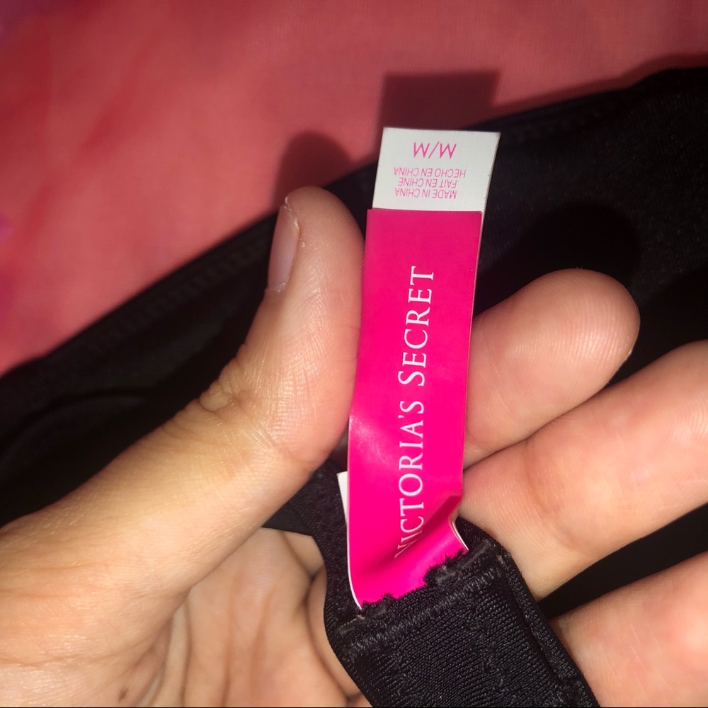 VICTORIA’S SECRET Multi Use Top - Picture 4 of 5